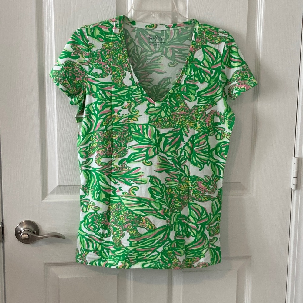 Lilly Pulitzer V Neck T-Shirt